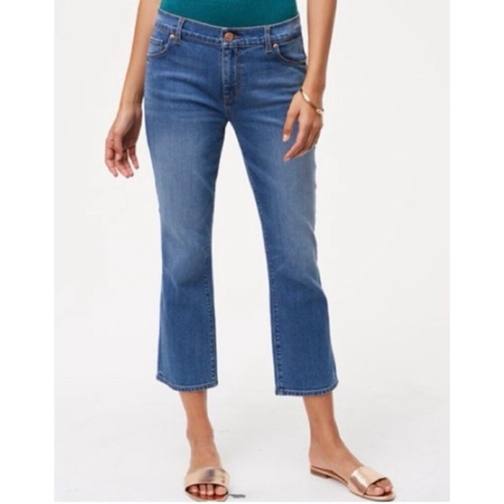 LOFT Jeans The Curvy Kick Crop Size 4 or 27 Stretchy Medium Wash
